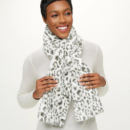 Secret Stash Fuzzy Neck Wrap with Concealed Pouch 😎